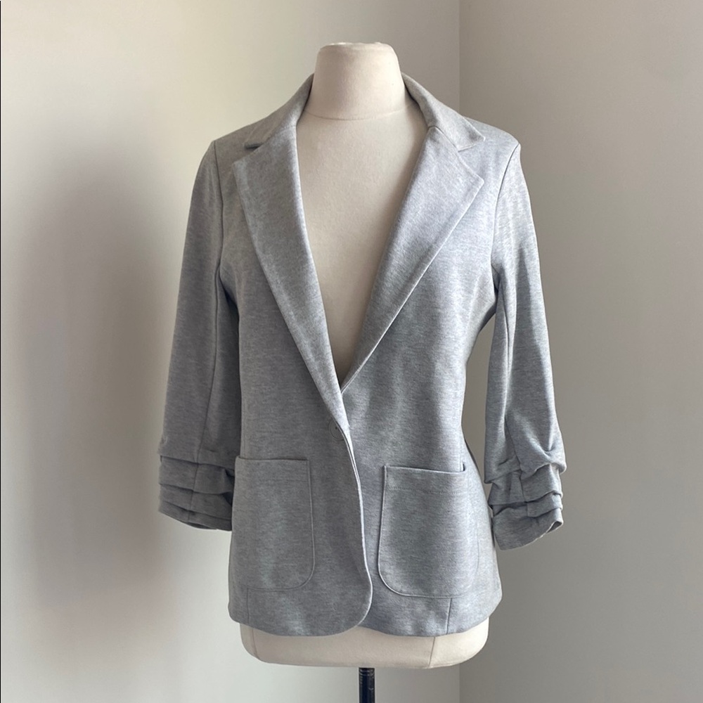 Bailey 44 Gray Blazer
